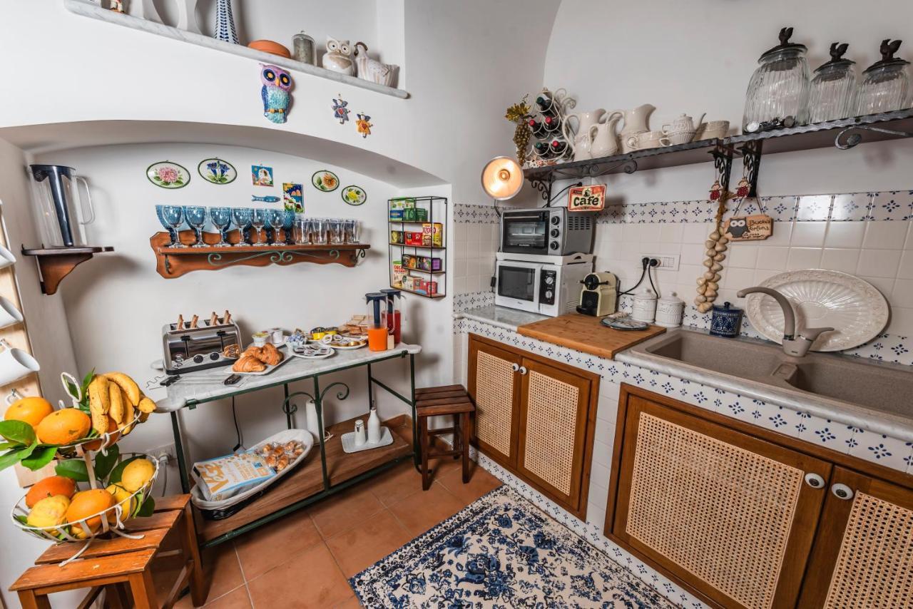 Bed and Breakfast La Casa Degli Angeli Salerno Exterior foto