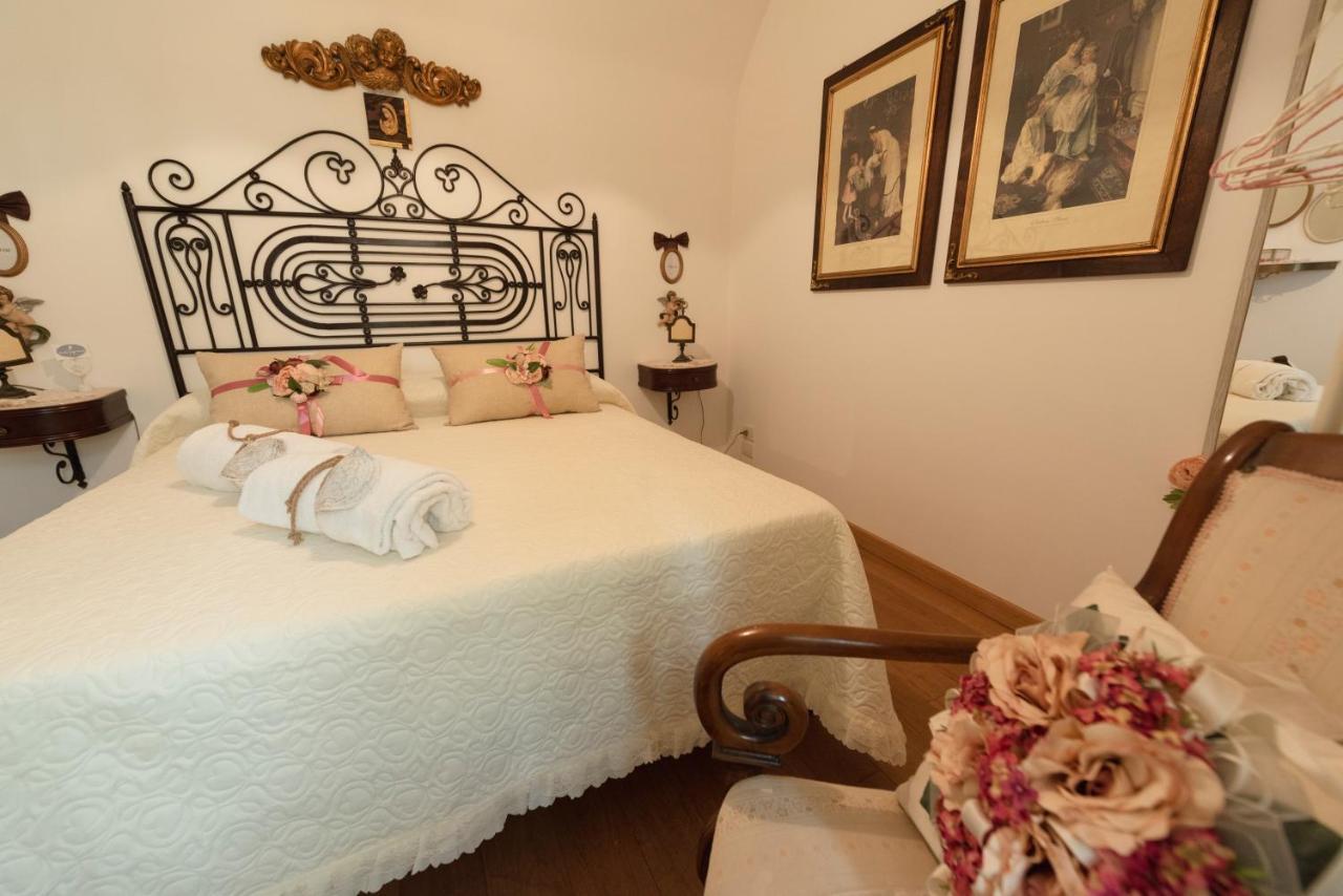 Bed and Breakfast La Casa Degli Angeli Salerno Exterior foto